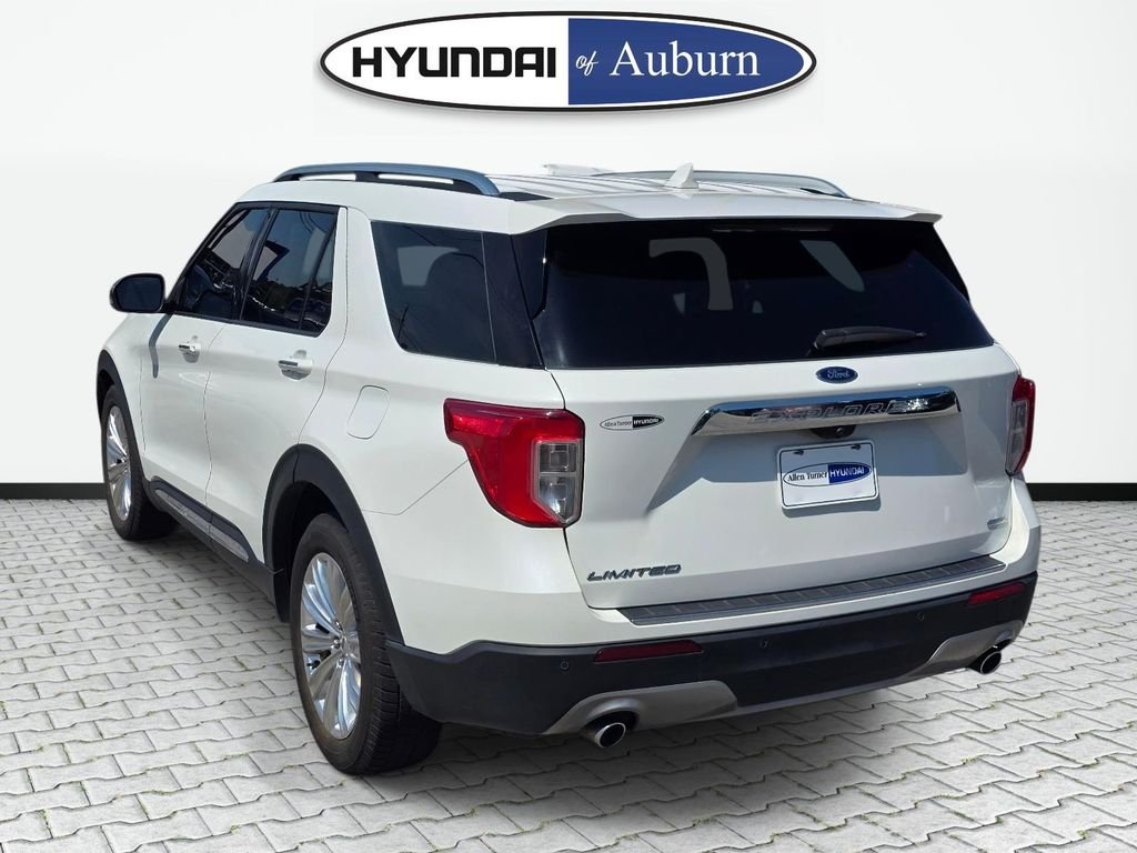 Used 2020 White Ford Limited image 8