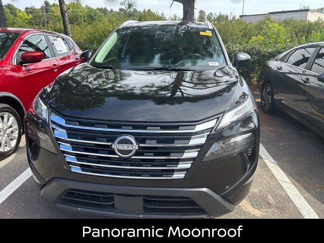 Used 2025 Black Nissan SV image 2