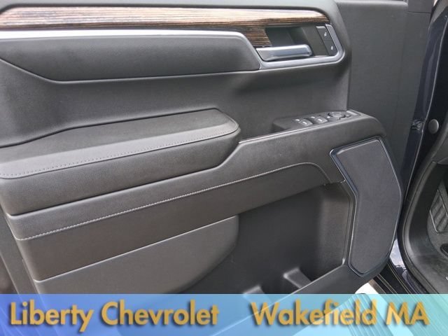 Used 2023 Titanium Rush Metallic GMC Elevation image 20