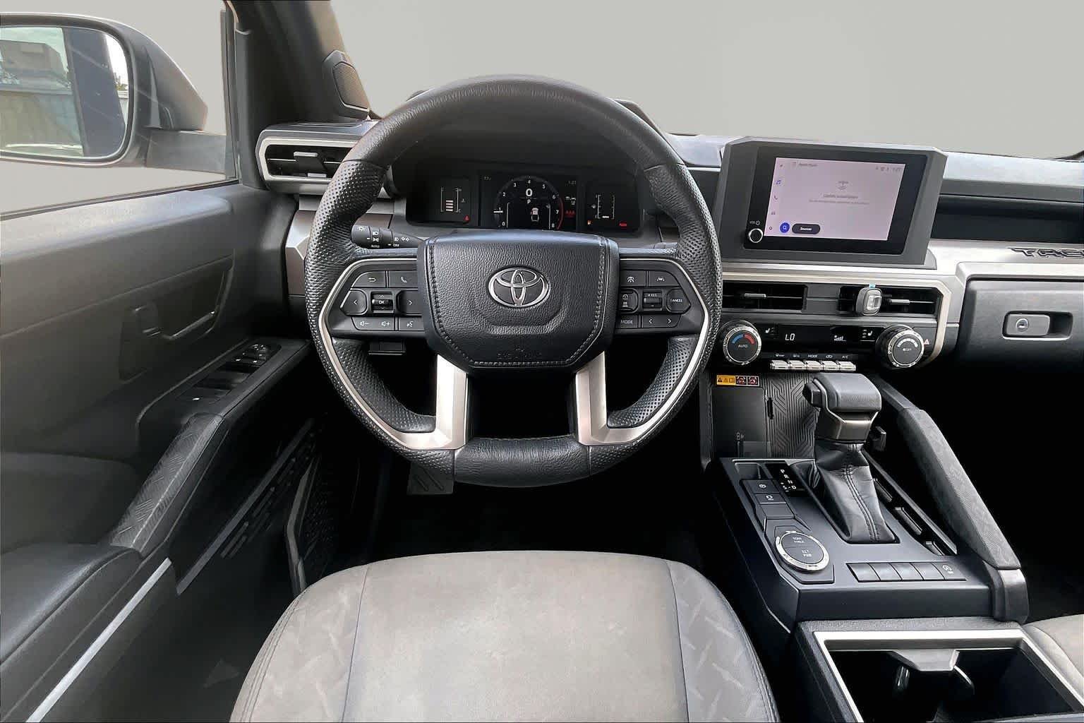 Used 2024 Ice Cap Toyota SR5 image 6