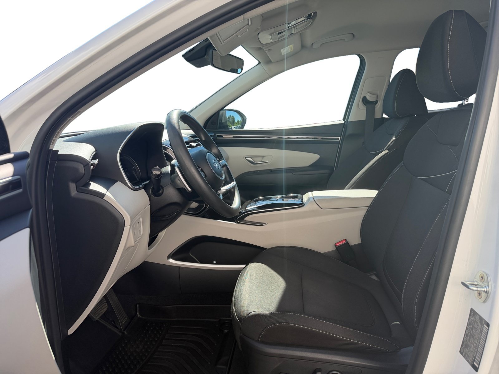 Used 2022 Quartz White Hyundai Blue image 8