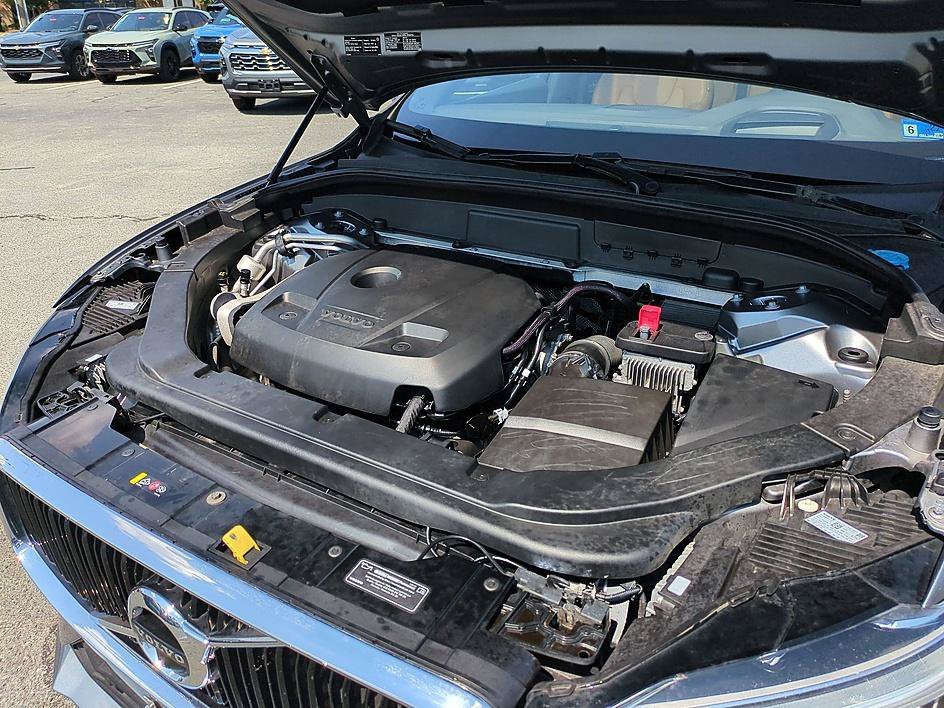 Used 2019 -SELECT- Volvo Momentum image 36