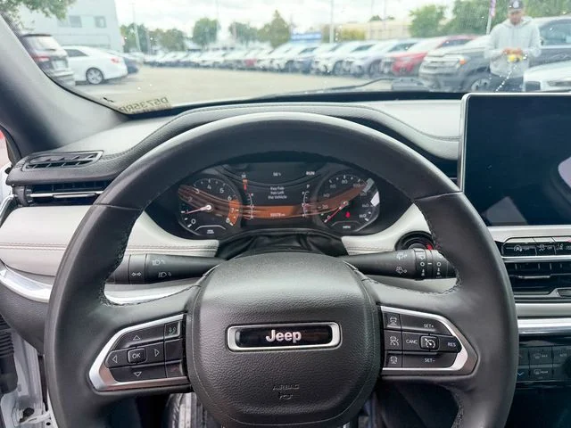 Used 2024 White Jeep Limited image 14