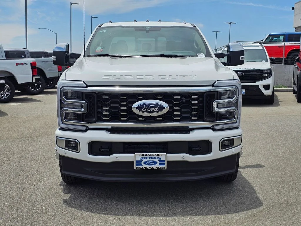 New 2026 Star White Metallic Tri-Coat Ford F-350® Platinum® image 2