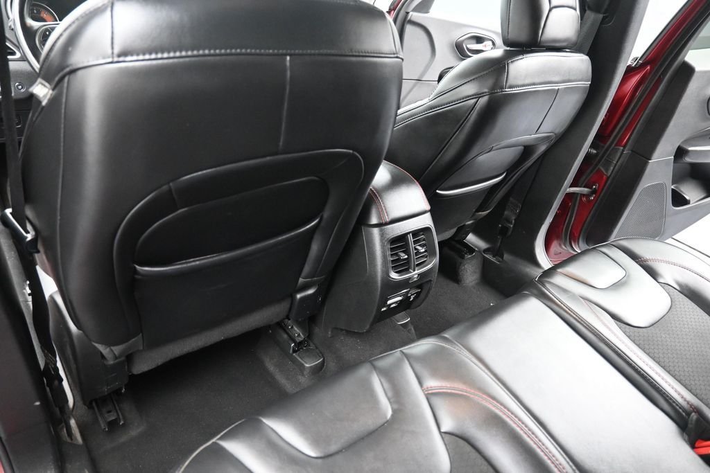 Used 2020 Velvet Red Pearlcoat Jeep Trailhawk image 29