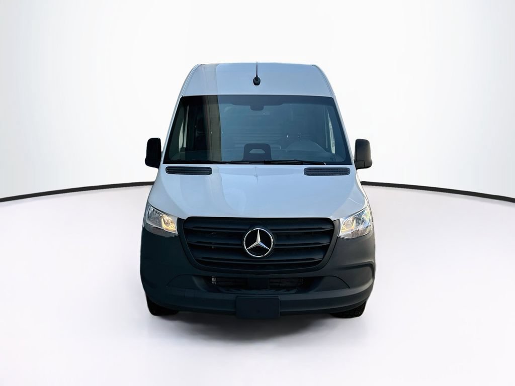New 2026 Arctic White Mercedes-Benz Cargo 144 WB image 26
