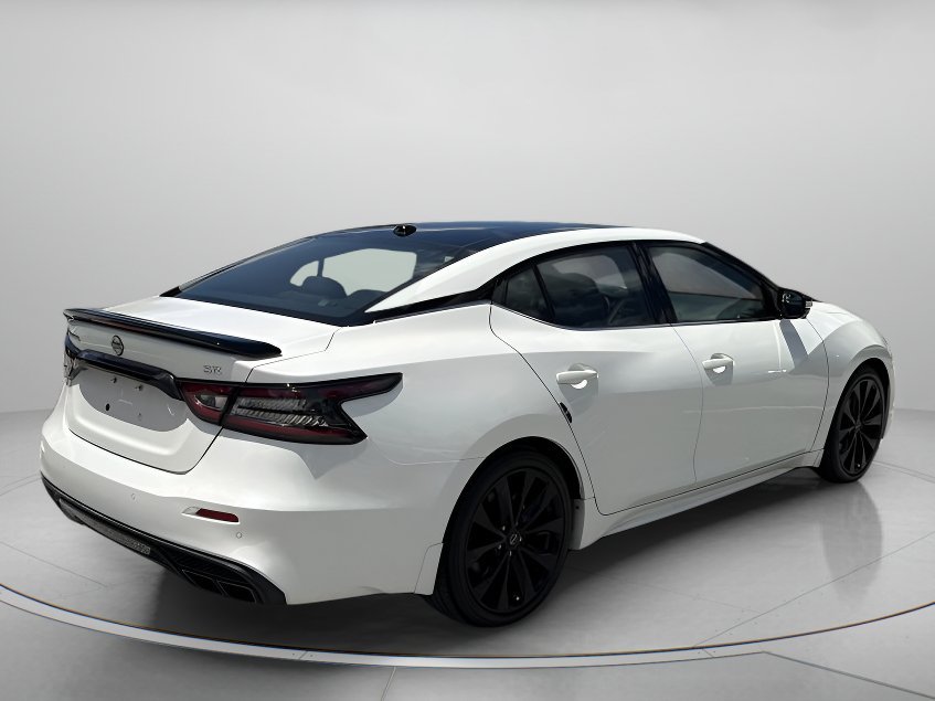 Used 2023 Pearl White Tricoat Nissan SR image 3