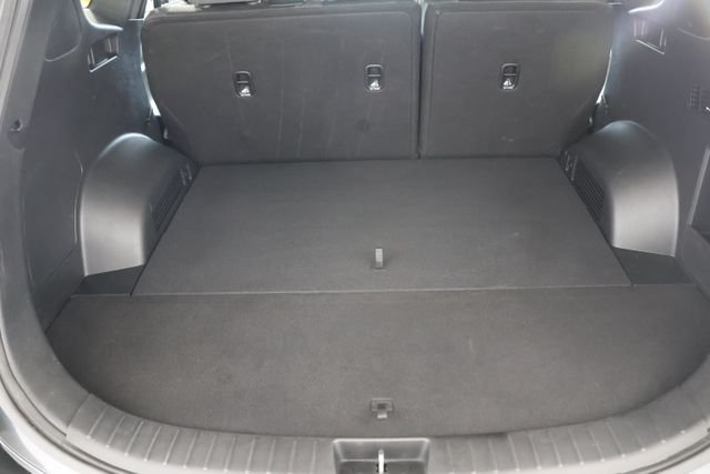 Used 2023 Gray Hyundai SEL image 21