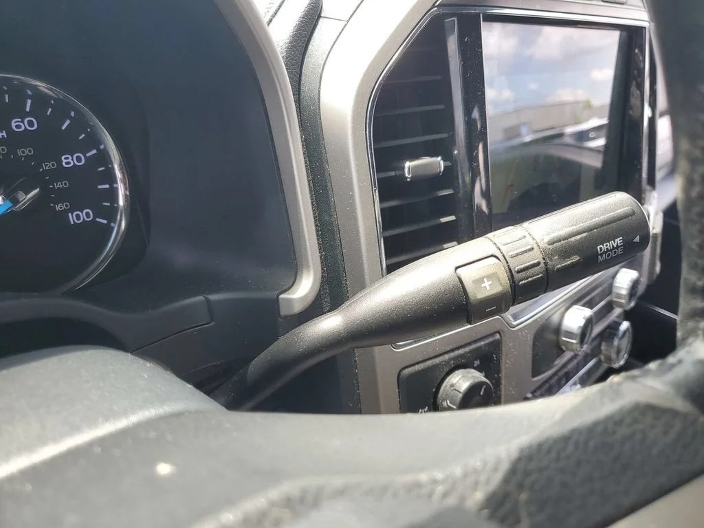 Used 2022 Blue Ford LARIAT image 22