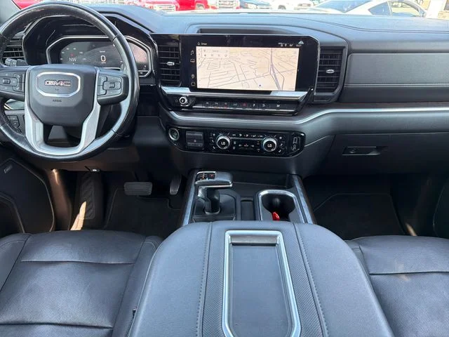 Used 2022 Silver GMC SLT image 9