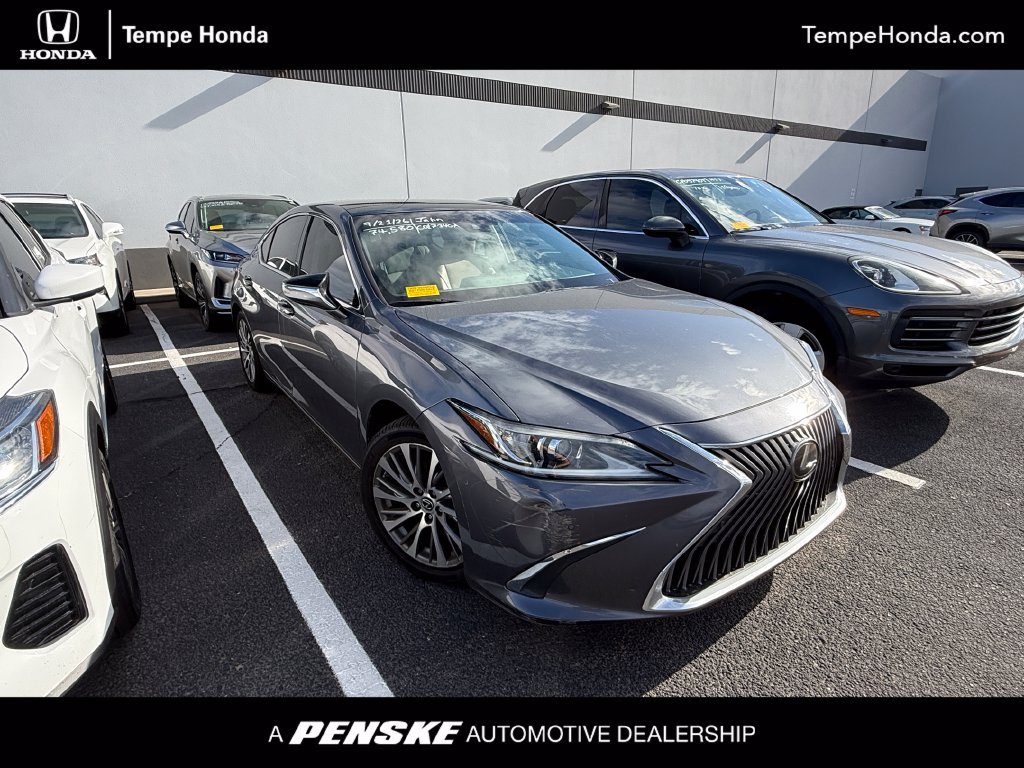 2019 Lexus ES