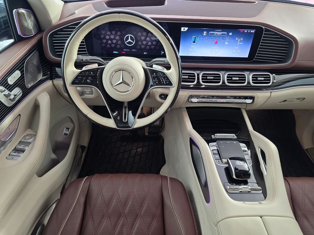 Certified Used 2025 Black Mercedes-Benz Maybach GLS 600 image 13