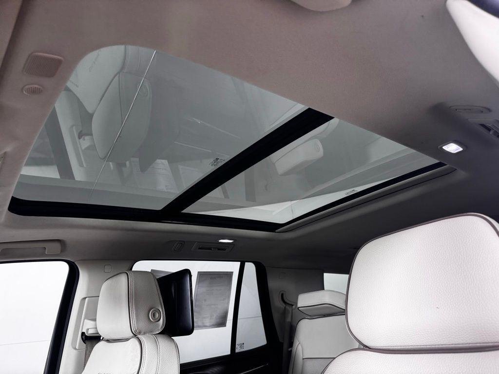 Used 2021 White Frost GMC Denali image 2