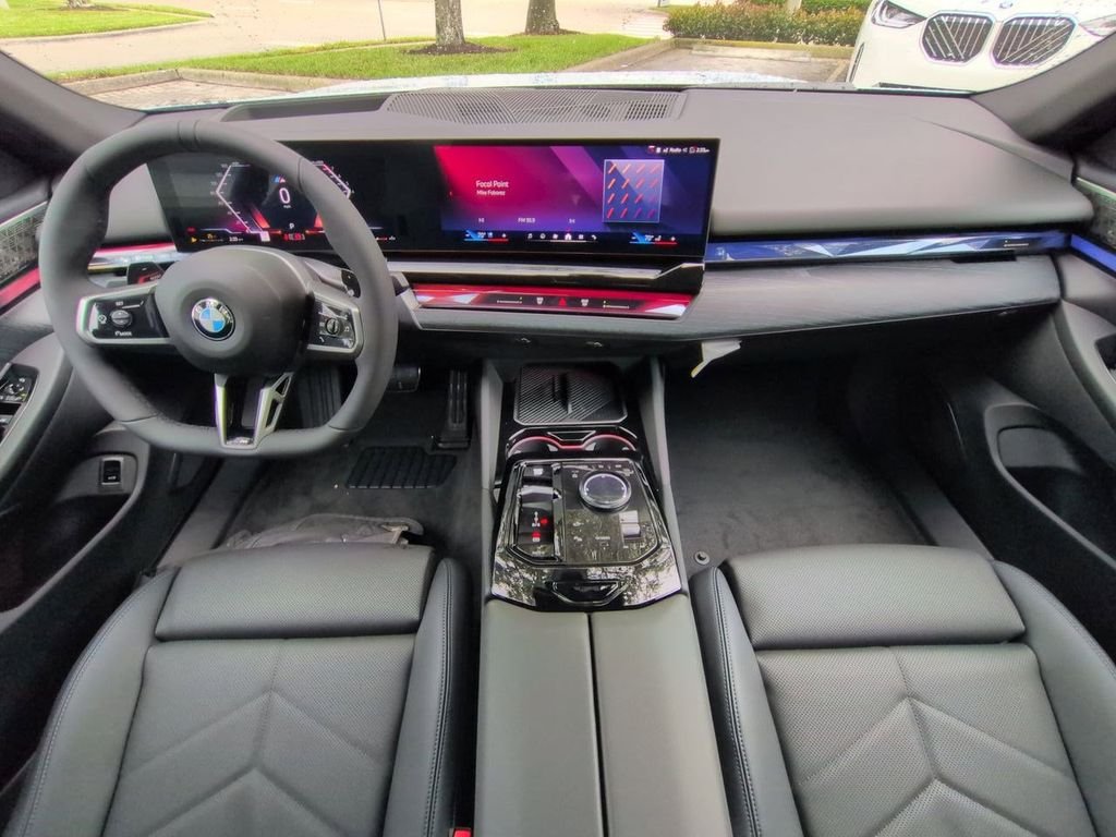 New 2027 Gray Metallic BMW 530i image 15