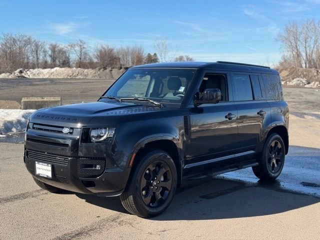 2023 Land Rover Defender X-Dynamic SE's photo