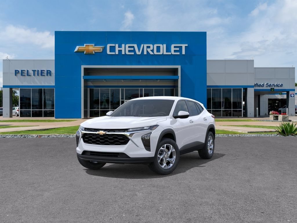 2026 Chevrolet Trax LS - Photo 8