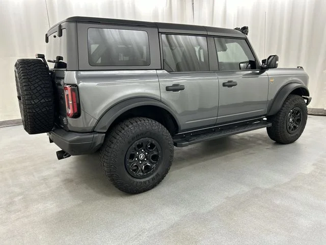 Used 2022 Gray Ford Badlands image 4
