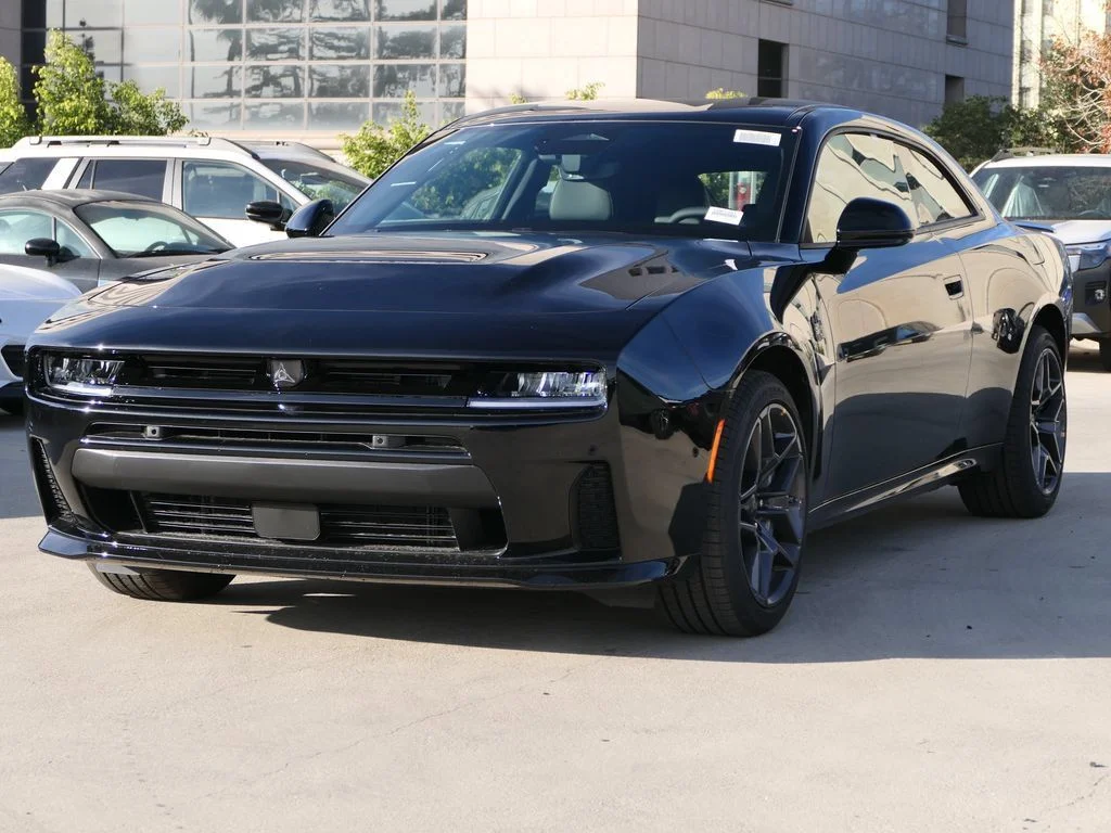 New 2026 Diamond Black Crystal Pearlcoat Dodge Scat Pack image 5
