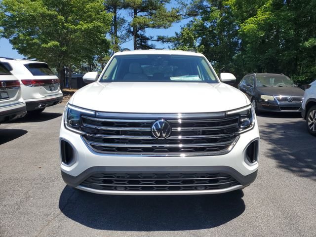 New 2026 White Volkswagen SE image 2