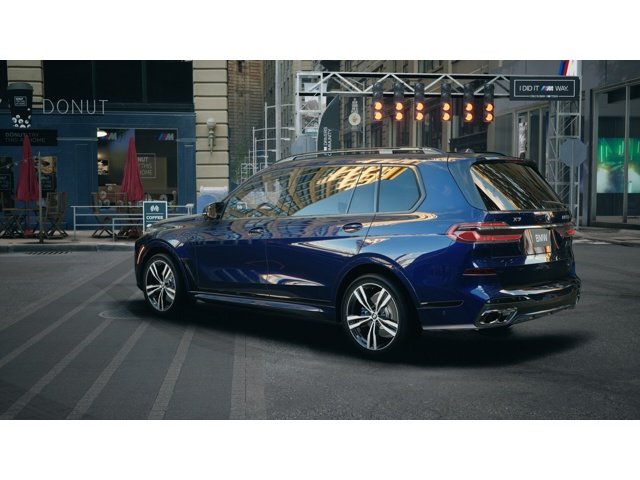 New 2027 Tanzanite Blue II Metallic BMW M60i image 2