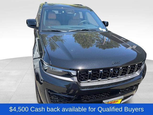 New 2026 Diamond Black Crystal Pearl-Coat Exterior Paint Jeep Summit image 2