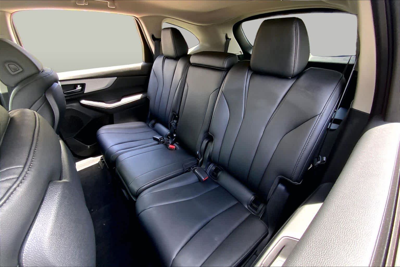 Used 2024 Majestic Black Pearl Acura  image 20