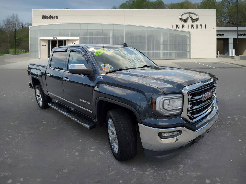 Used 2018 Dark Slate Metallic GMC SLT image 2