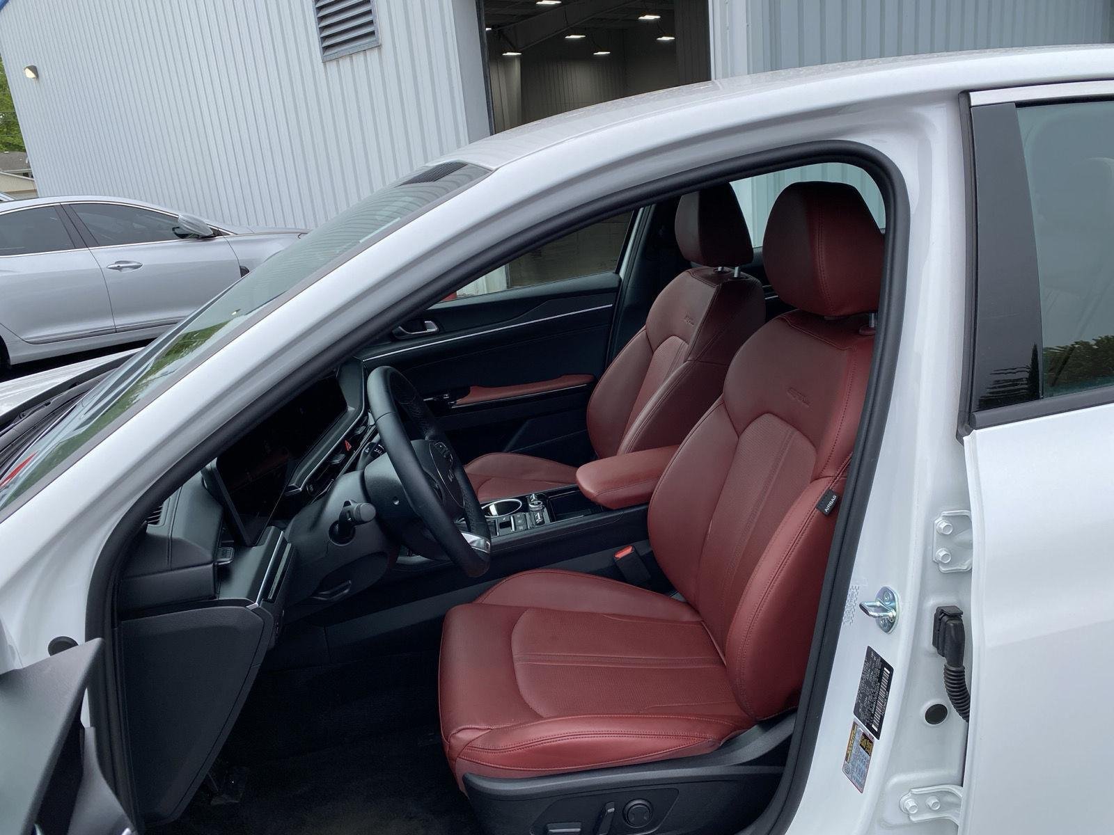 Used 2026 Snow White Pearl Kia GT-Line image 12
