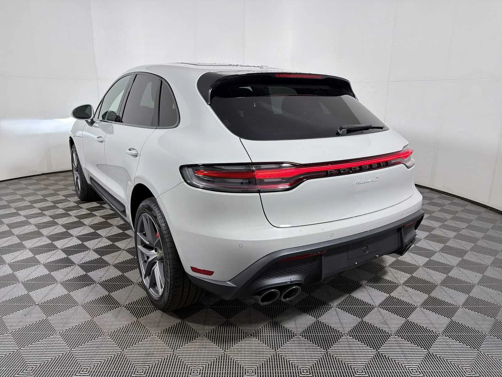 Used 2026 Chalk Porsche S image 5