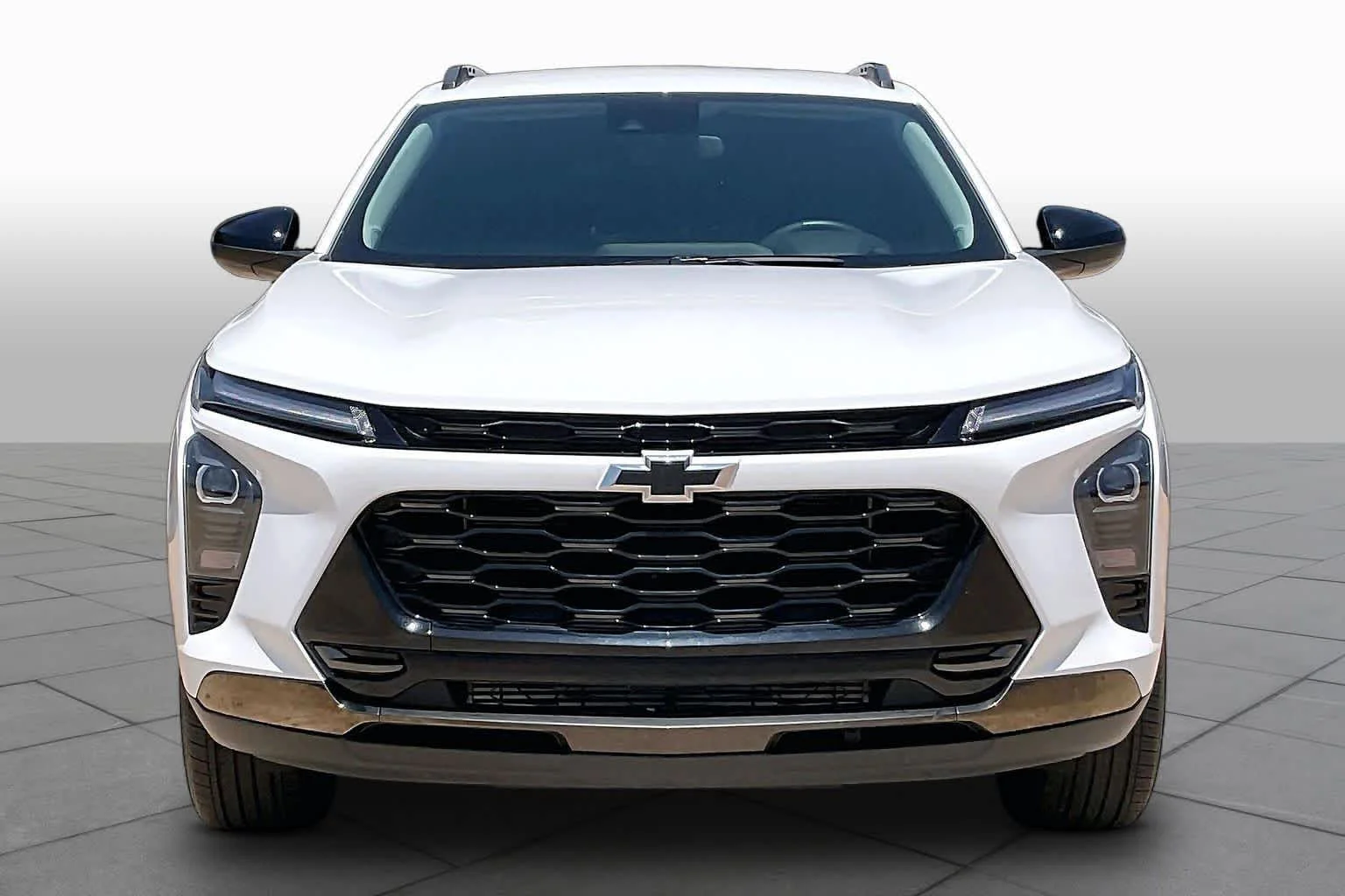 Used 2025 Summit White Chevrolet ACTIV image 4