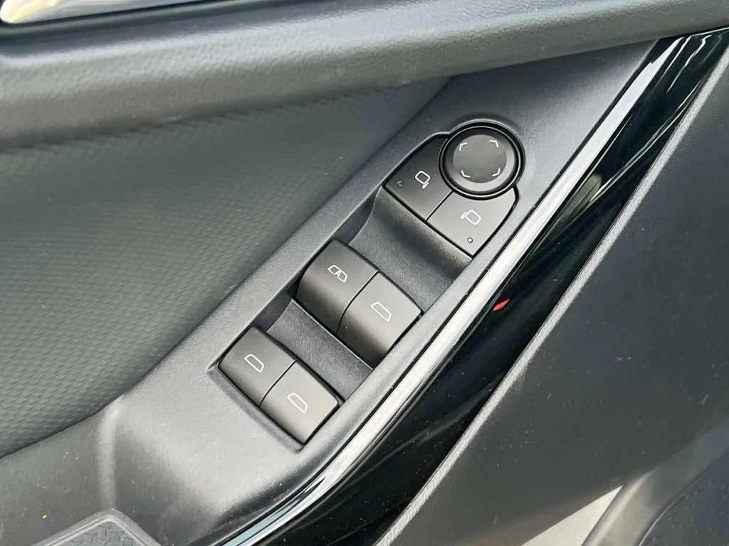 2026 Chevrolet Equinox LT - Photo 11