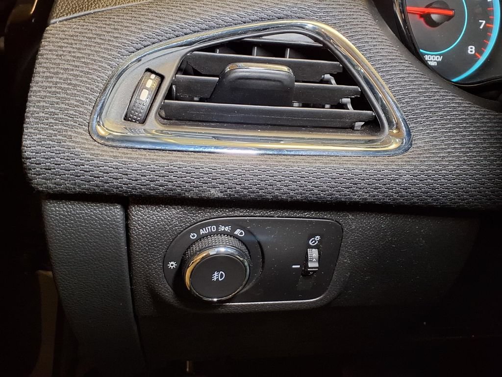 Used 2017 GRAPHITE METALLIC Chevrolet LT image 12
