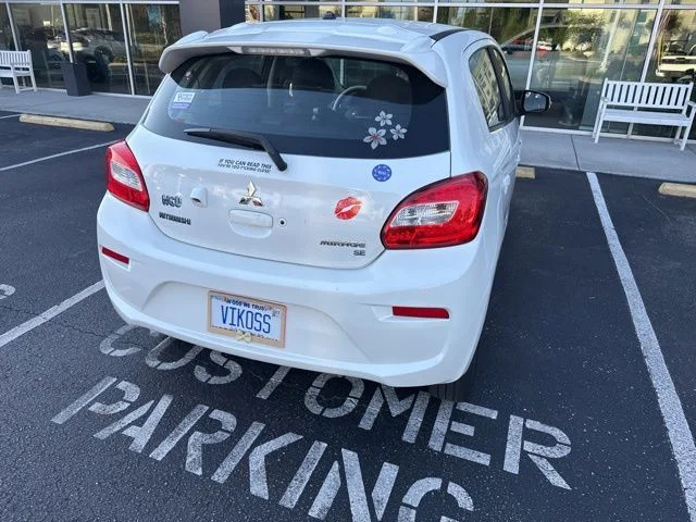 Used 2018  Mitsubishi SE image 12