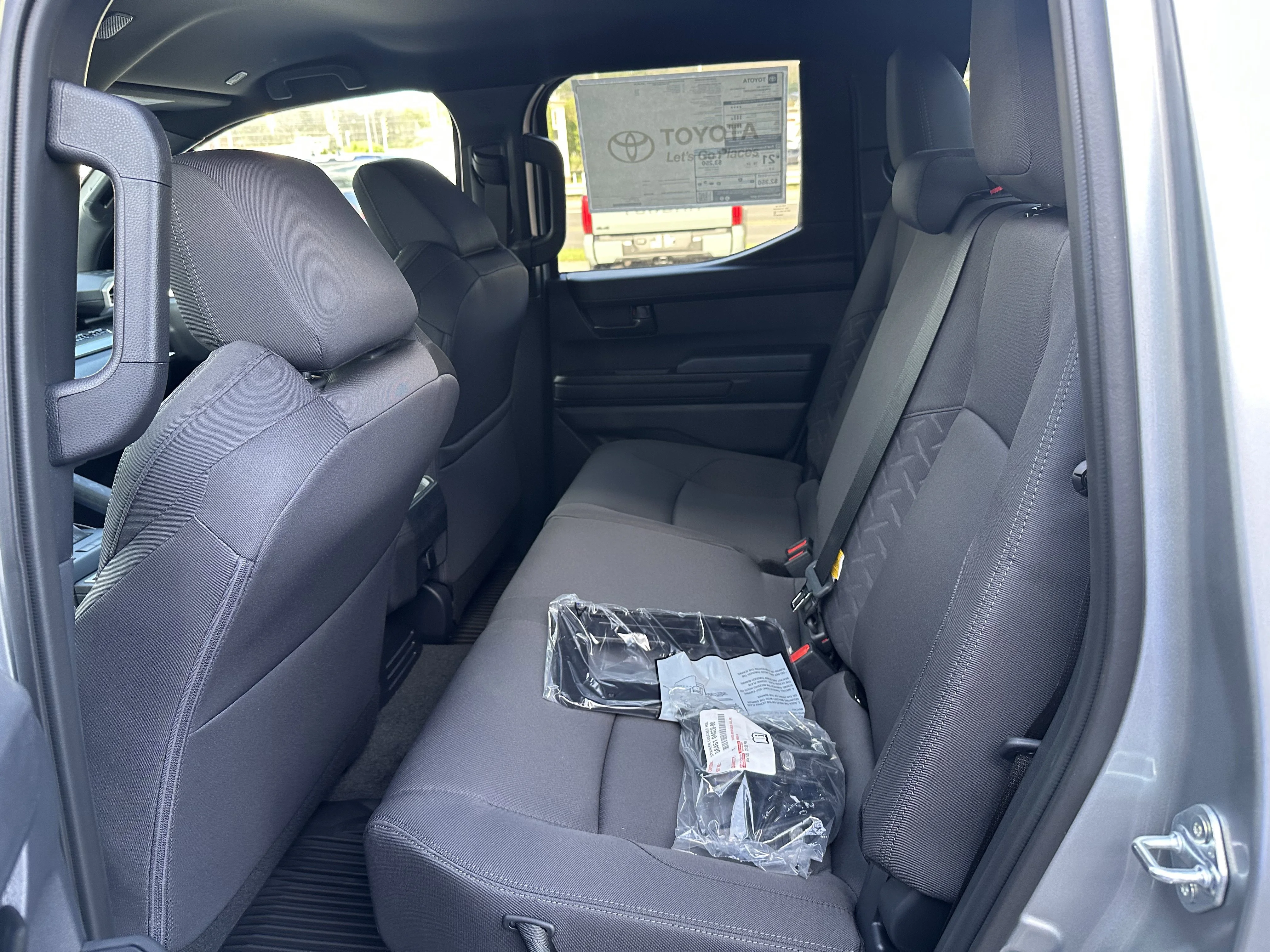 2026 Toyota Tacoma SR5 - Photo 10
