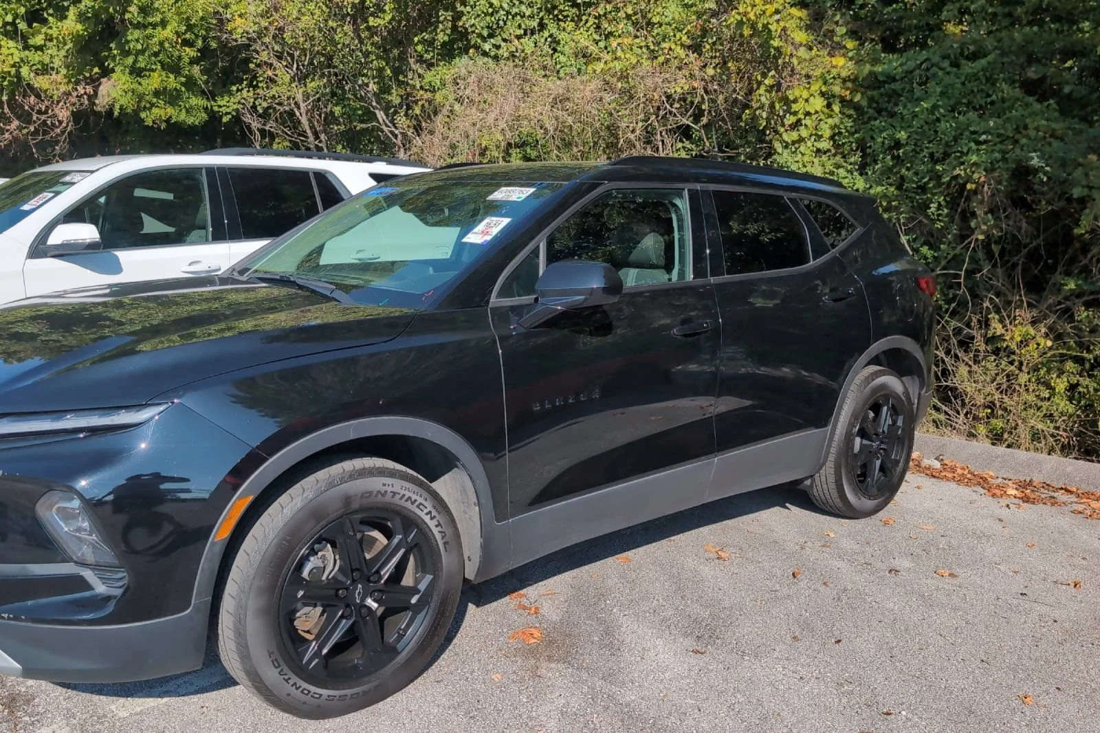 Used 2023 BLACK Chevrolet LT image 9