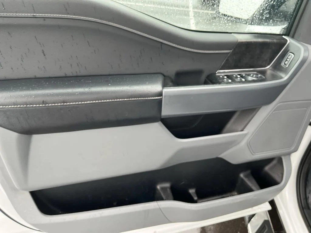 Used 2023 White Ford XLT image 13