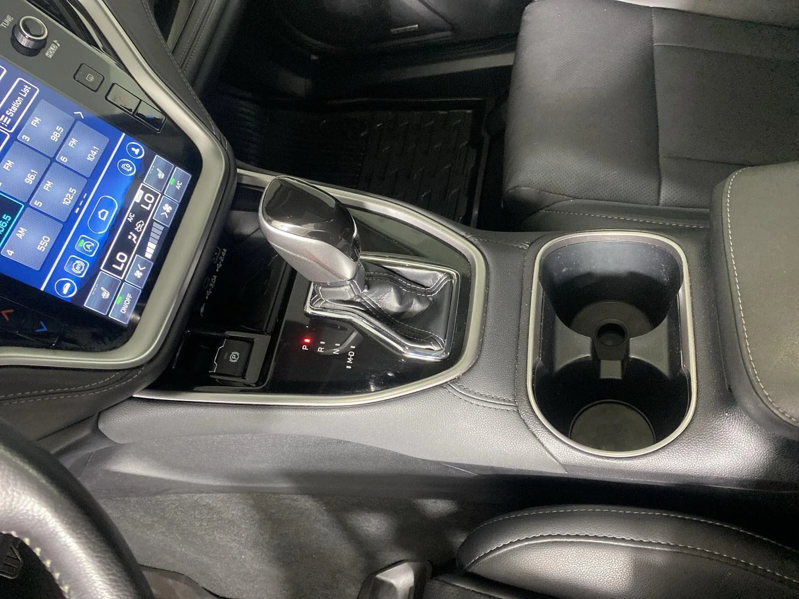 Used 2024 Magnetite Gray Metallic Subaru Limited image 24