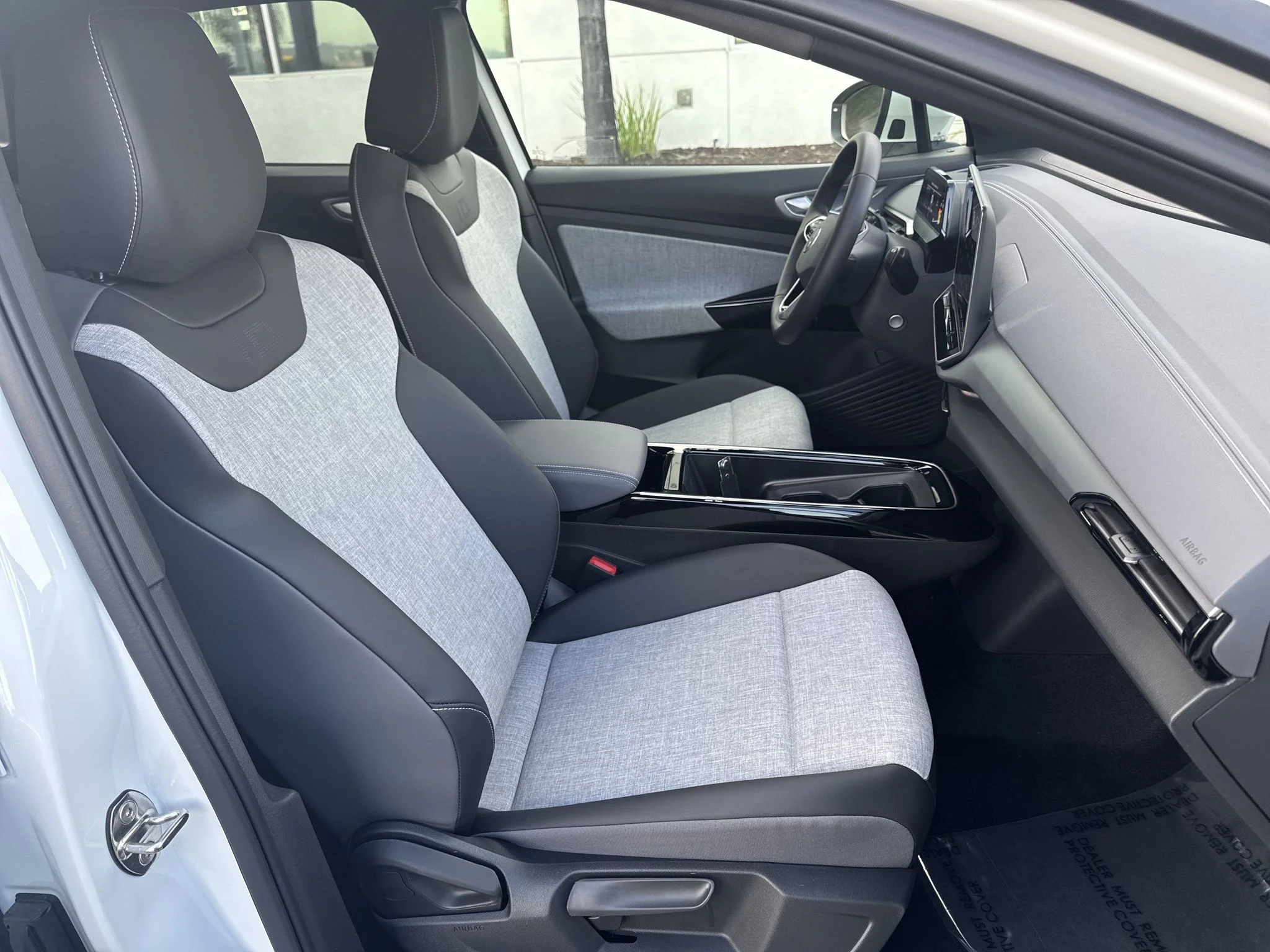 New 2026 Opal White Pearl Volkswagen Pro image 24