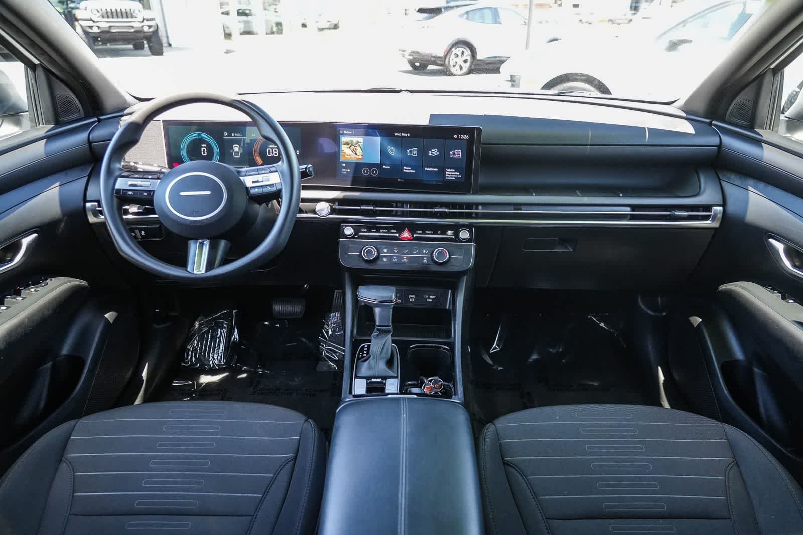 Used 2025 Atlas White Hyundai SE image 12