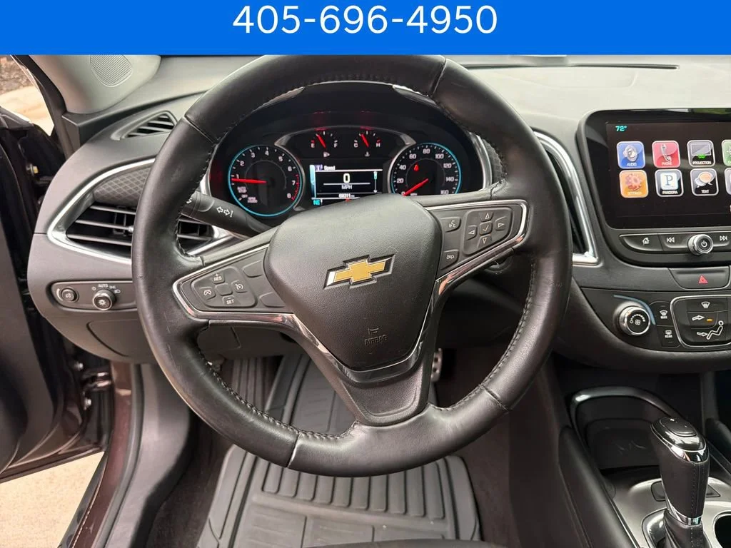 Pre-Owned 2016 Chevrolet Malibu LT