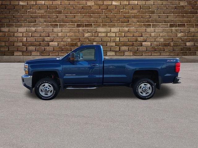 2015 Chevrolet Silverado 2500HD LT photo 2