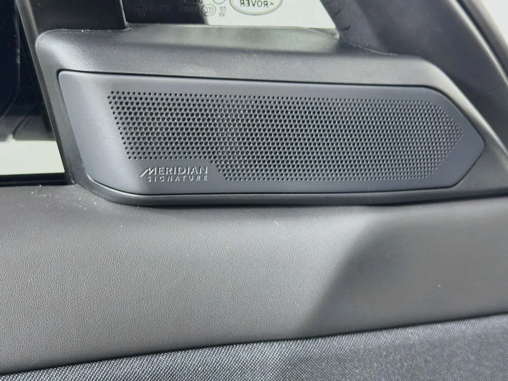Used 2026 Black Land Rover SV image 19