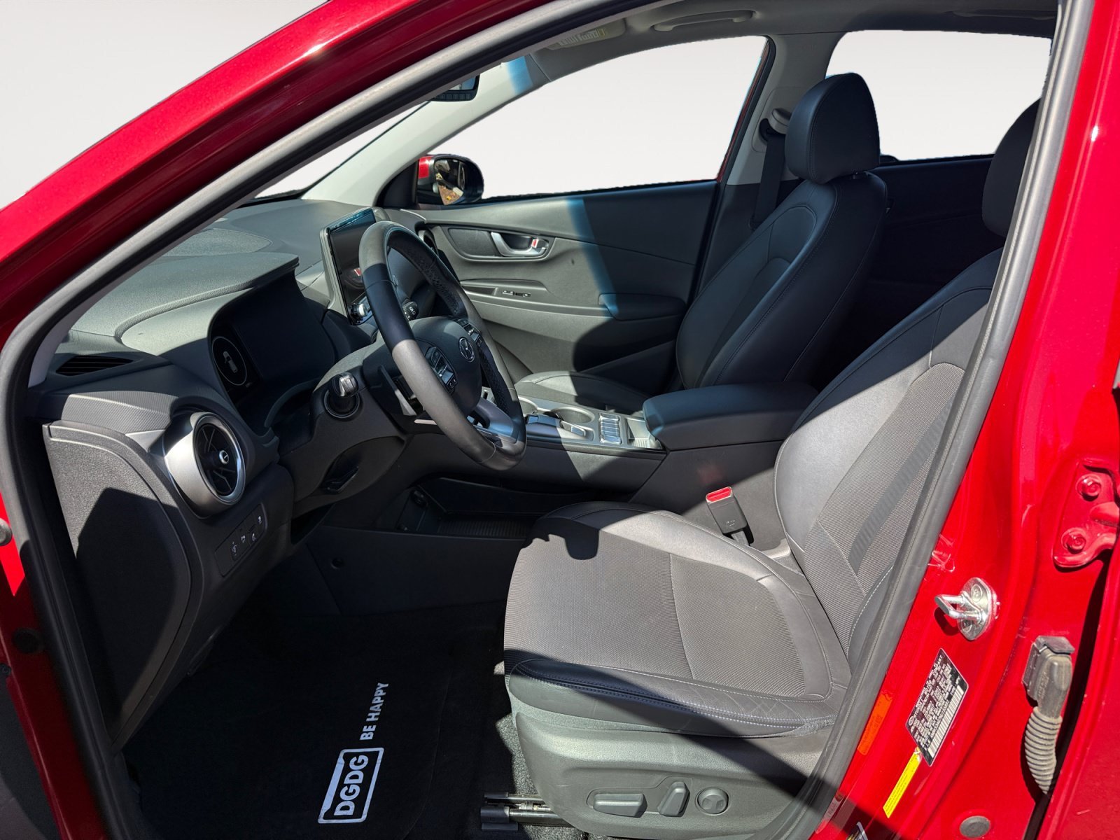 Used 2022 Pulse Red Hyundai Limited image 10