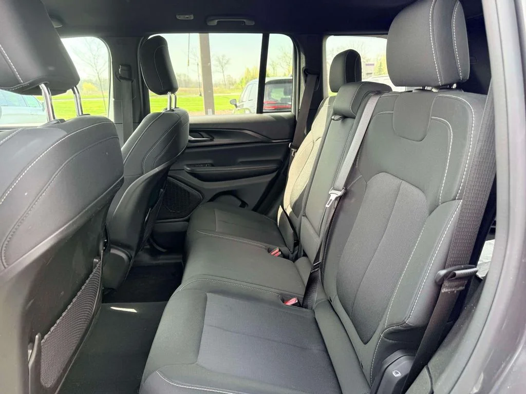 Used 2024 Gray Jeep Laredo image 11