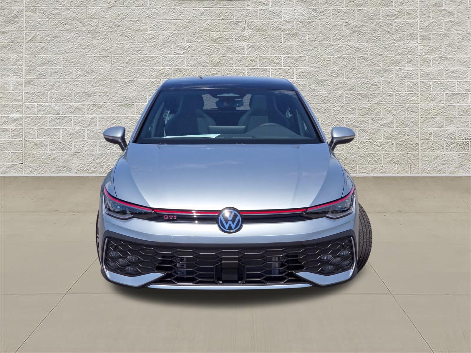 New 2026 Alpine Silver Metallic Volkswagen SE image 2