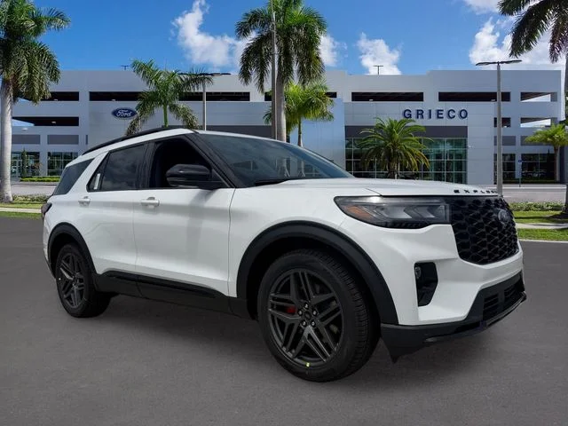 New 2026 Star White Metallic Tri-Coat Ford ST image 1