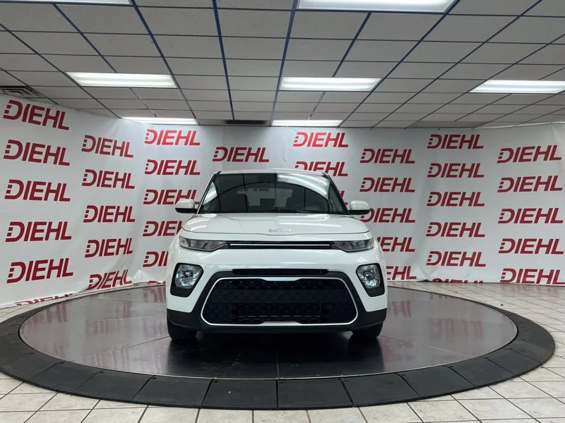 Used 2022 White Kia LX image 2