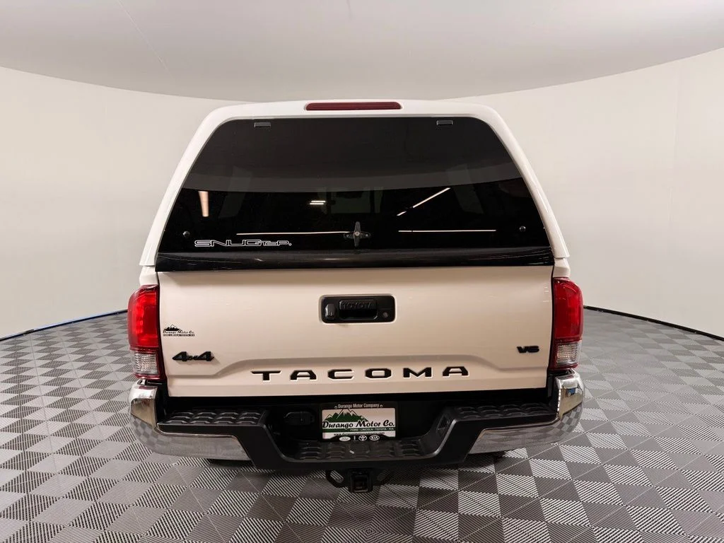 Used 2021 White Toyota SR5 image 12