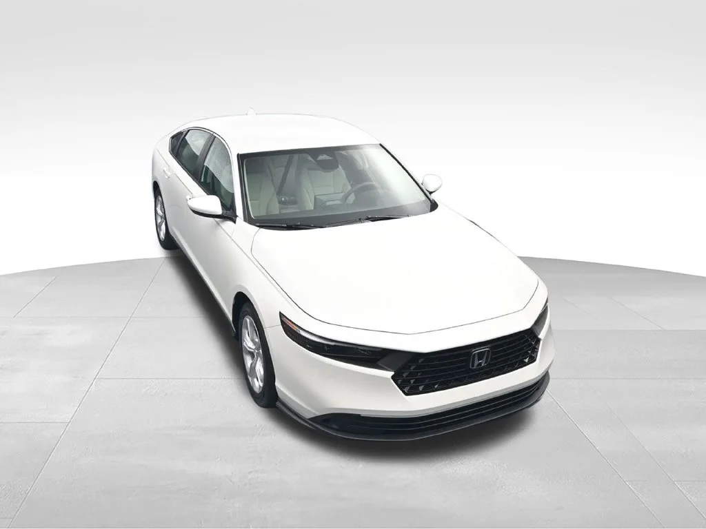 New 2026 Platinum White Pearl Honda LX image 33