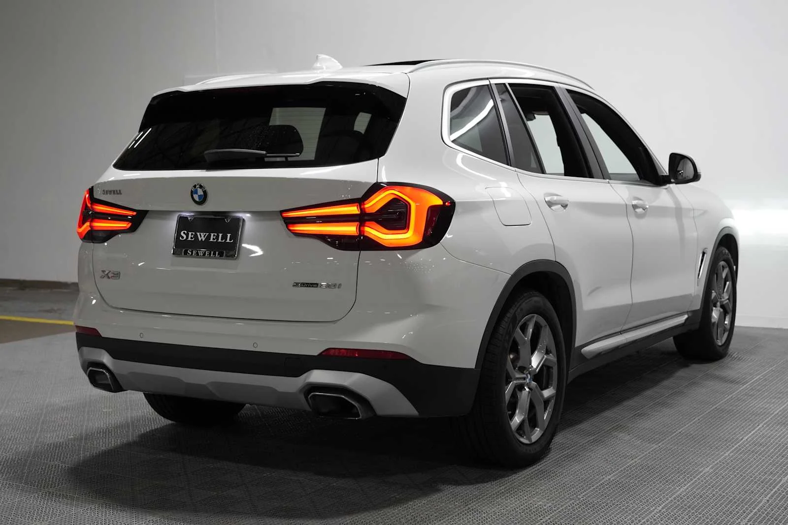 Certified Used 2023 Alpine White BMW sDrive30i image 4